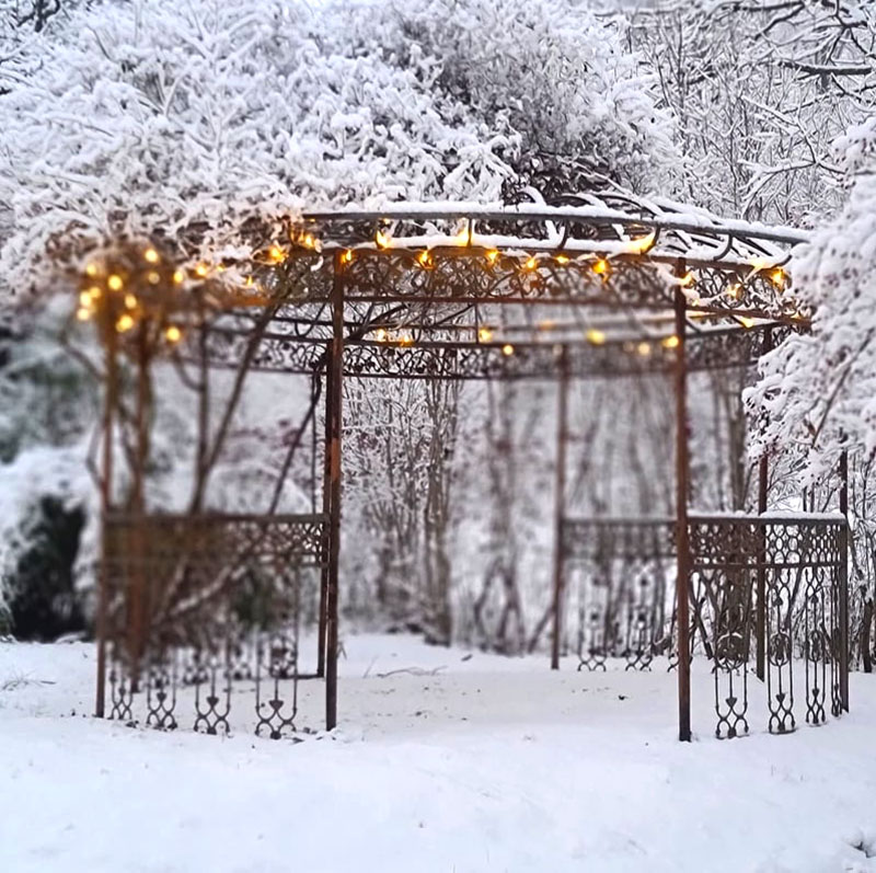 Pergola med snö