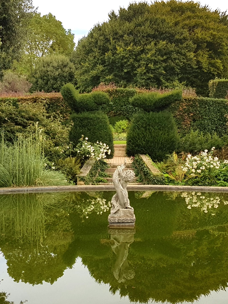 Hidcot Manor Gardens
