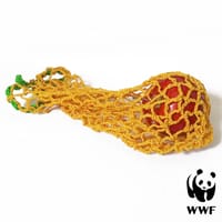 Hållbar virkad fruktpåse till stöd för WWF